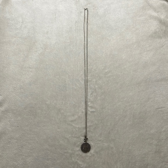 Woman’s Mom Boss Necklace - Picture 1 of 5